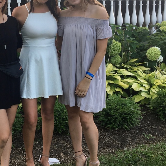 ‼️SOLD‼️Aritzia Talula Horatio Dress in lilac - Picture 3 of 4